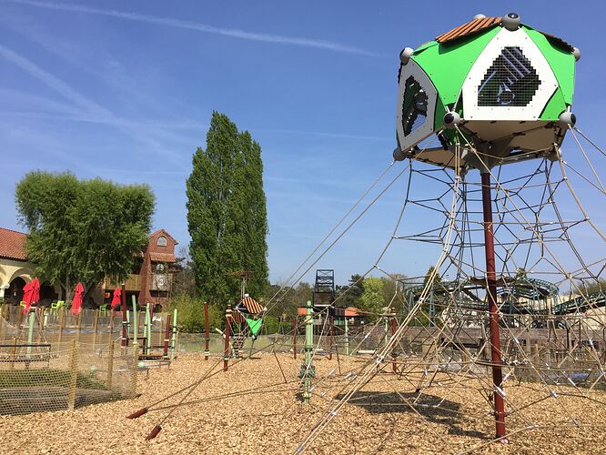 Khu vui chơi Wondergarden, Bỉ: Khi giấc mơ nhà trên cây được hiện thực hóa