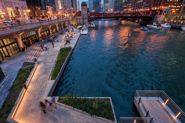Chicago-Riverwalk-3